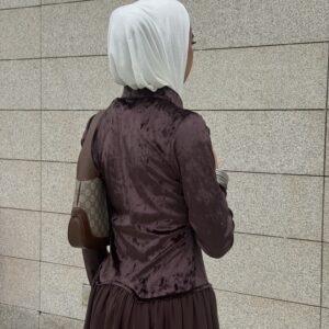 Alternative view of chocolate brown